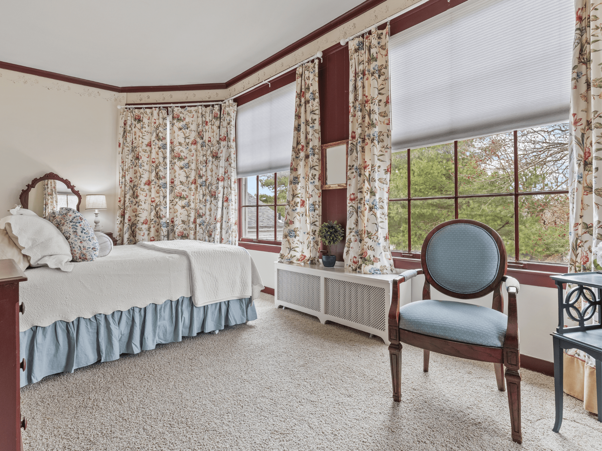 Image of The Ocean Park hotel room at The Captain Stannard in Westbrook Connecticut.